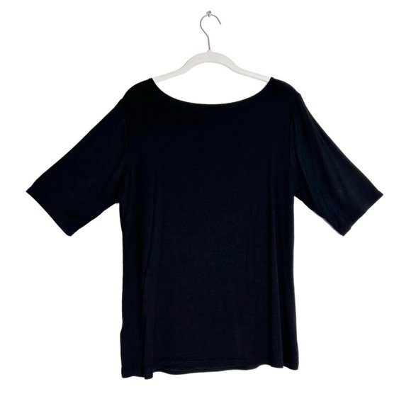 Cable & Gauge Short Sleeve Floral Accent Front Keyhole Top in Black - Sz M - Picture 2 of 6